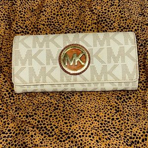 Michael Kors wallet